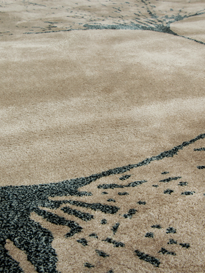 MACUSHI Round | Flower Patterned Round wool Rug by BRABBU